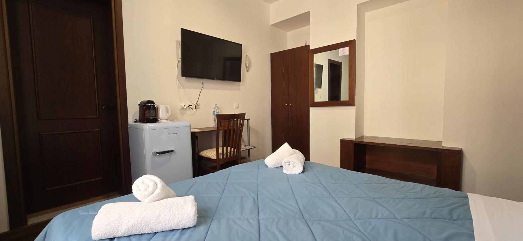 Poros Mood Hotel Poros Town Exterior photo